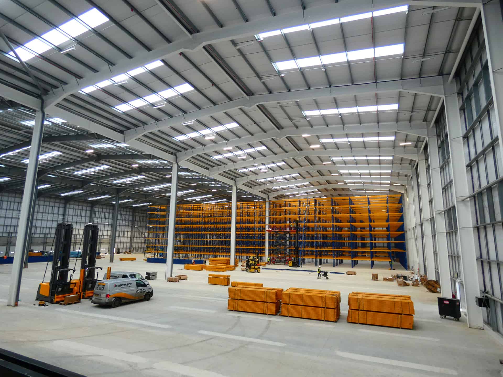 team ab ecommerce fulfilment centre warehouse lighting